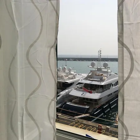 Casetta Sul Porto 因佩里亚
