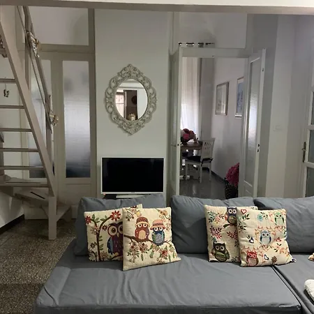Casetta Sul Porto Daire Imperia